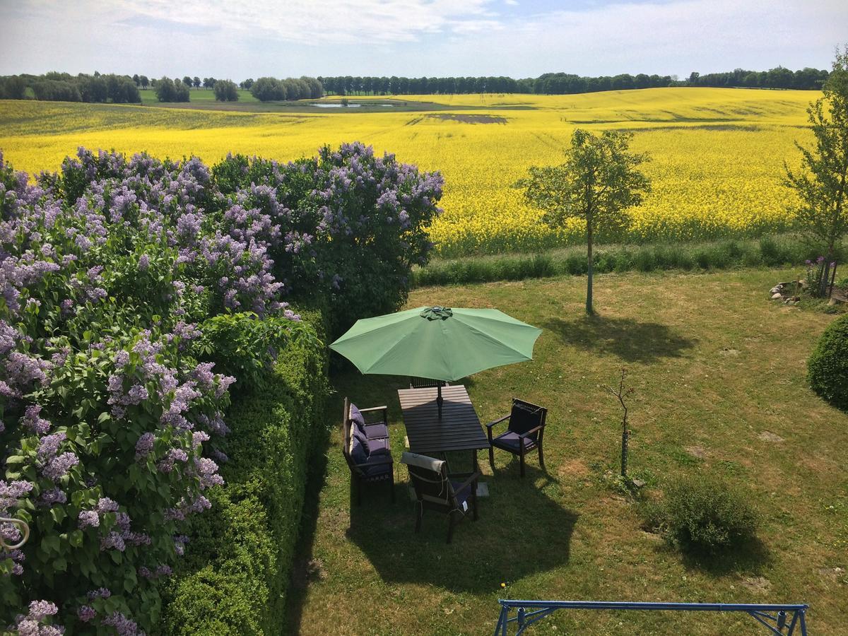 Garden Mellan Slotten Svarte Eksteriør bilde